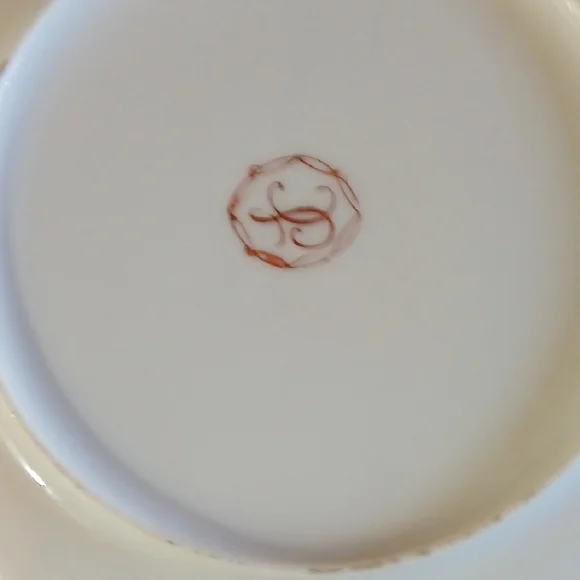 Vintage Elegant Floral Tea Set - Picture 2 of 12